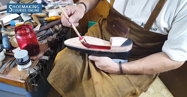 sole making in shoemaking