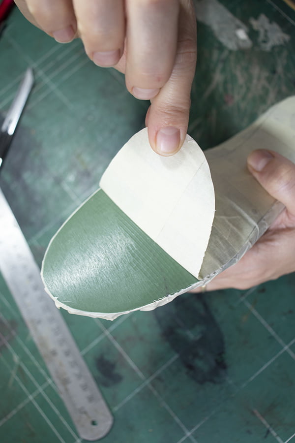 taking  masking tape pattern off the shoe last